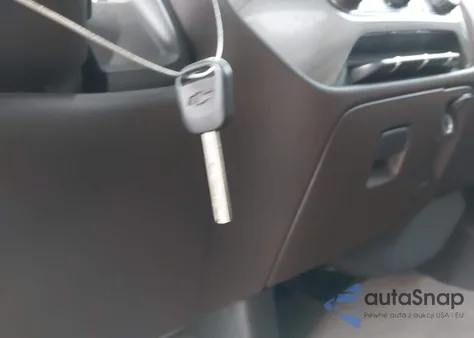 2015 Chevrolet Silverado 1500 1Lt from USA, damaged, VIN 3GCPCREC9FG214471